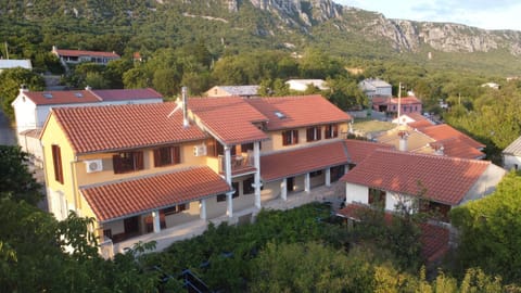 Property building, Natural landscape, Bird's eye view, Mountain view
