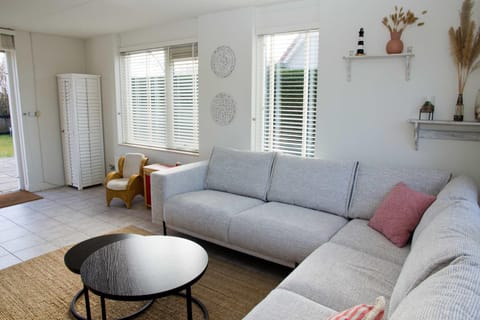 Hello Zeeland - Vakantiehuis Dunen260 House in Zeeland, Netherlands