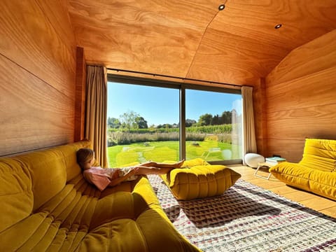 Living room, Garden view