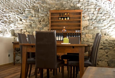 Communal lounge/ TV room, Dining area