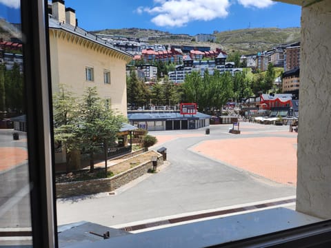 City view, Mountain view, Street view