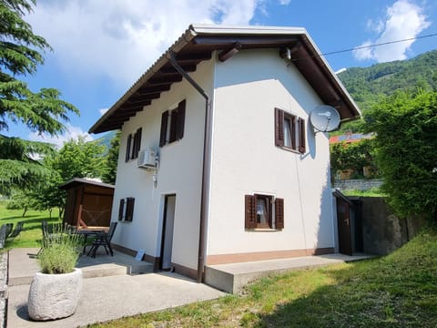 Property building, Day, Natural landscape