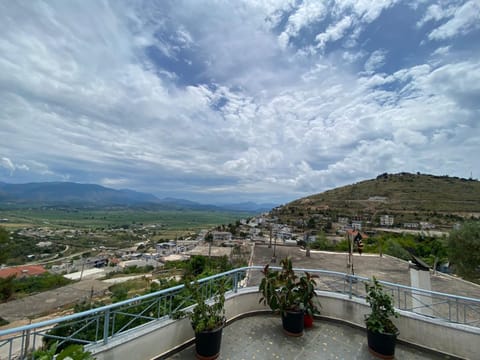 Nearby landmark, Day, Neighbourhood, Natural landscape, Bird's eye view, City view, Mountain view