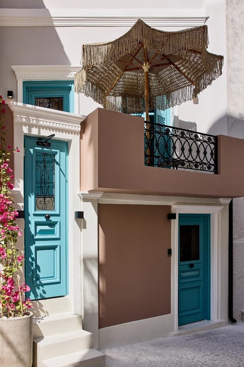 Property building, Facade/entrance