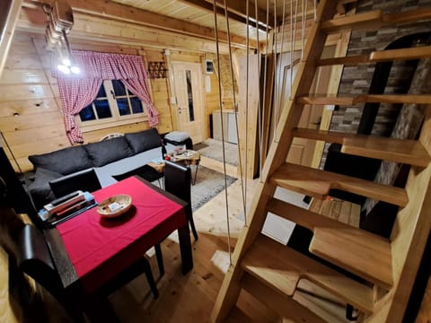 Vikendica Šumski Dragulj House in Zlatibor District, Serbia