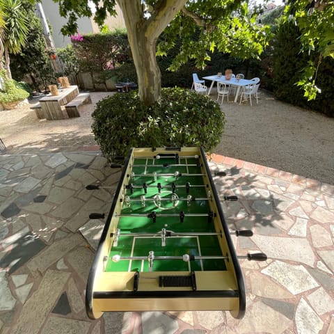 Game Room, Garden