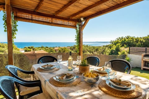 Garden, Dining area, Sea view