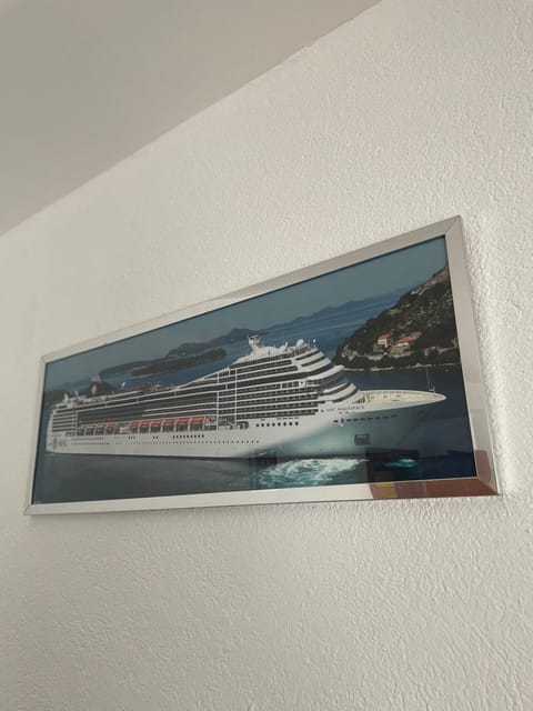 Mariner House Apartment in Montenegro