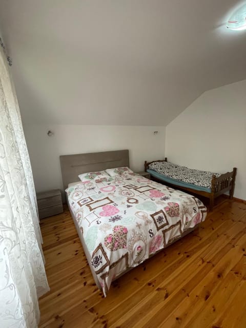 Mariner House Apartment in Montenegro