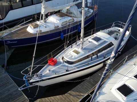 Nocleg na jachcie Lanette w Swinoujsciu Docked boat in Swinoujscie