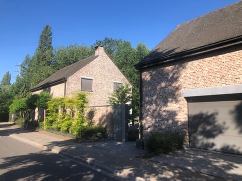landelijke villa met zwembad en gezellige openhaard House in Flanders