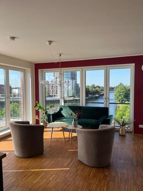 View (from property/room), Living room, Seating area
