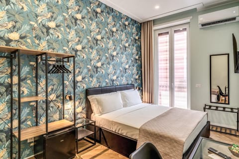 Bed, Photo of the whole room