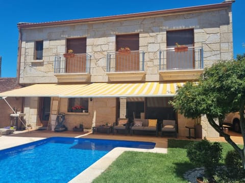 Day, Balcony/Terrace, Pool view, Swimming pool