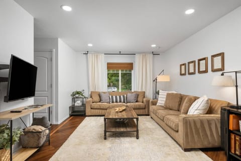 Willamette Vintage House in Dundee