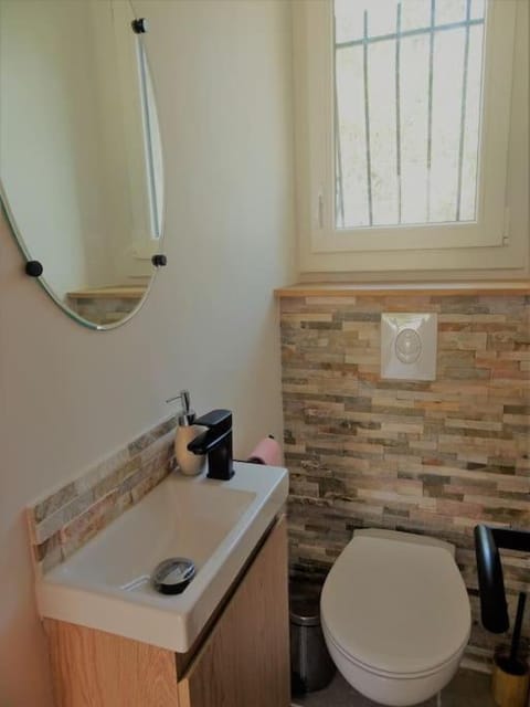 Villa au calme avec piscine proche Calanques de Cassis Villa in Carnoux-en-Provence