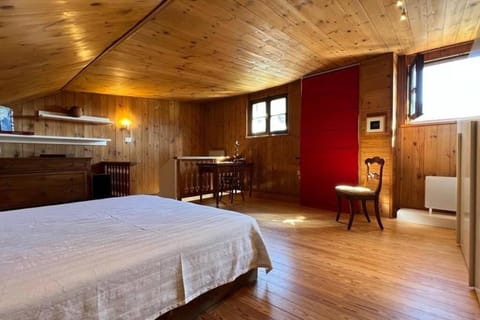 L'abete, bilocale su due piani in centro storico Apartment in Sondrio