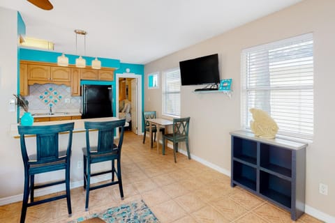 Sea Breezy - Unit 1 House in Sunset Beach