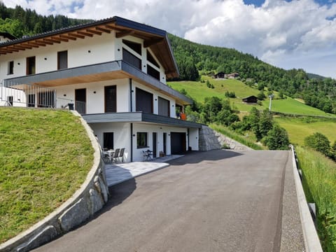 Property building, Spring, Day, Natural landscape, Mountain view