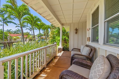 1730 Kaleka 4 Bed Poipu House, Guest House walk to Beach House in Poipu