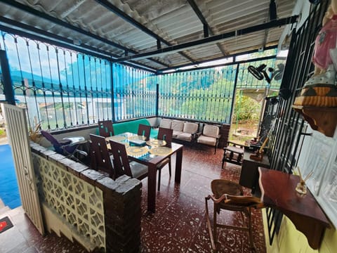 Communal lounge/ TV room