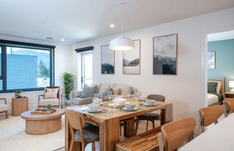 Living room, Seating area, Dining area