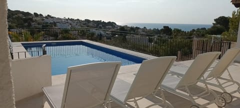 Natural landscape, Balcony/Terrace, Pool view, Sea view, Swimming pool, sunbed