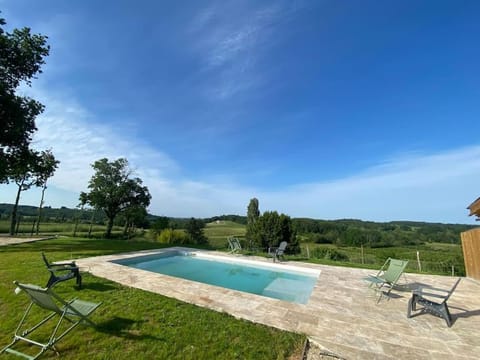 Day, Natural landscape, Garden, Garden view, Pool view, Swimming pool, sunbed