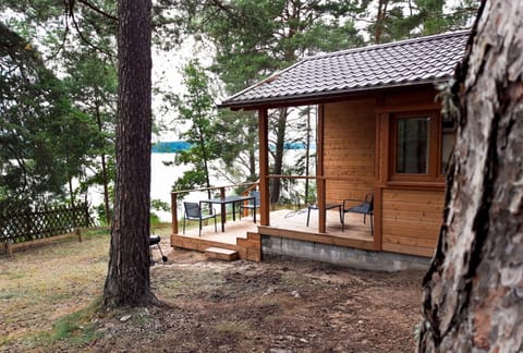 Property building, BBQ facilities, View (from property/room), Lake view