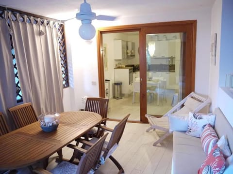 Balcony/Terrace, Dining area, fireplace