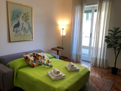 Bed, Living room, Seating area