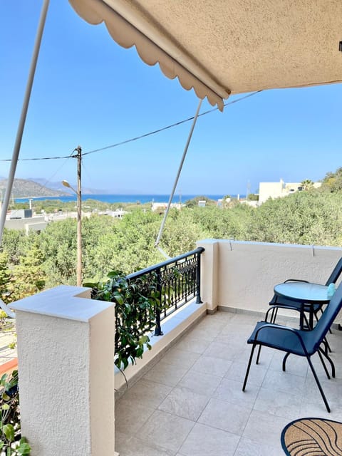 “Shiny” sea view apartment at Istron Apartment in Lasithi