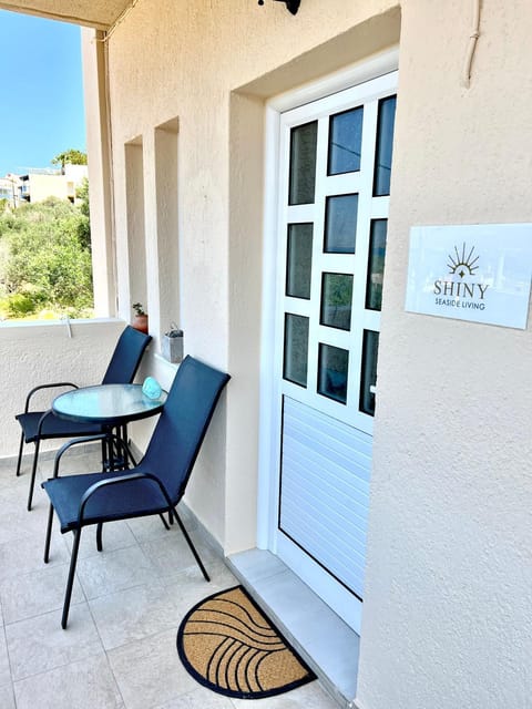 “Shiny” sea view apartment at Istron Apartment in Lasithi