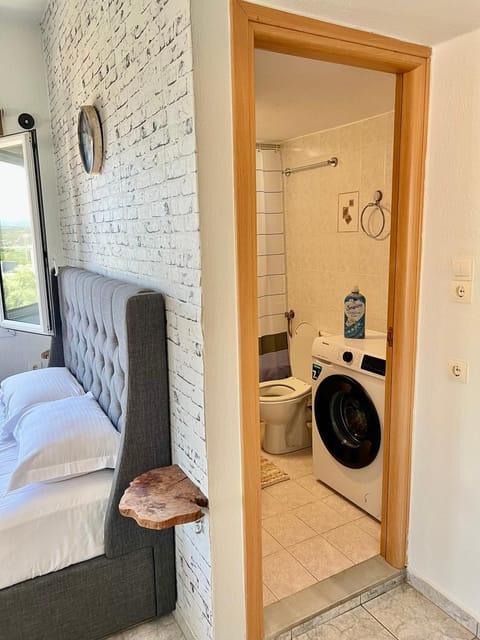 “Shiny” sea view apartment at Istron Apartment in Lasithi