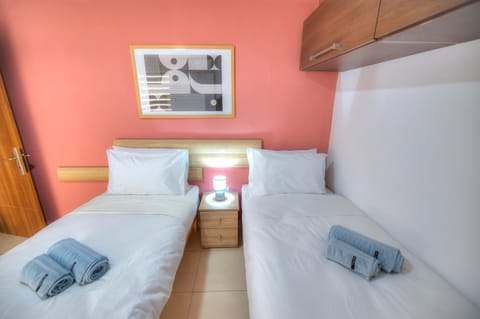 2bedrooms fully equipped in Paceville JPOR1-2 Apartment in Saint Julians