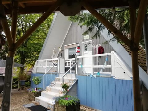 Property building, Garden, Garden view