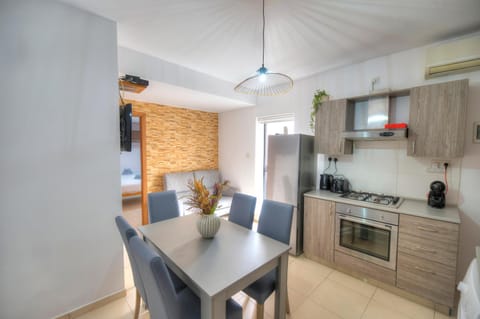 Comfortable 2bedrooms in Paceville, balcony JPOR1-3 Apartment in Saint Julians