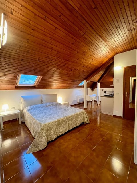 Kitchen or kitchenette, Photo of the whole room, Bedroom