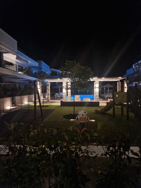 Night, Garden, Balcony/Terrace, Garden view, Pool view, Swimming pool
