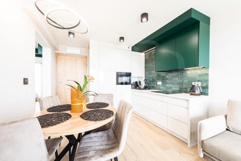 TV and multimedia, Kitchen or kitchenette, Living room, Seating area, Dining area, minibar, pet friendly, stove