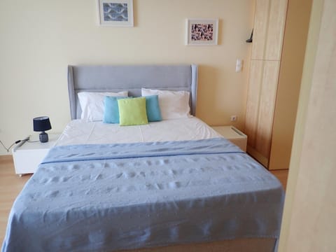 Beachfront Studio with Private Path to the Sea Apartment in Poros