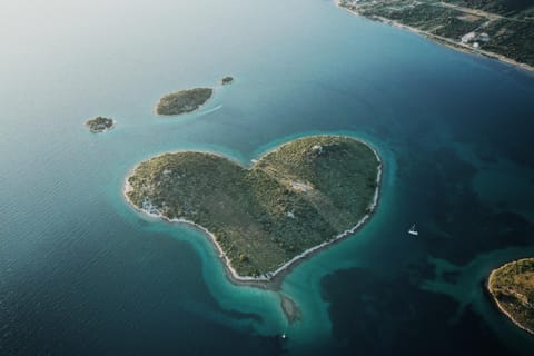 Nearby landmark, Day, Natural landscape, Bird's eye view, Beach, Sea view
