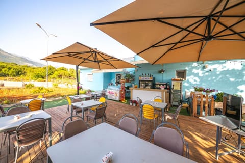 Lounge or bar