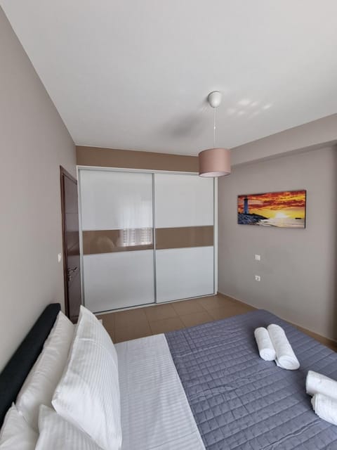 Bedroom, wardrobe