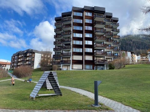 Property building, Spring