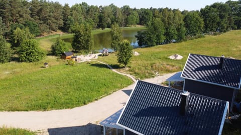 Property building, Day, Natural landscape, Bird's eye view, Summer, Garden, Sauna, Beach, Garden view, Lake view