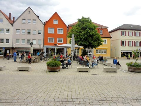 Property building, Day, City view