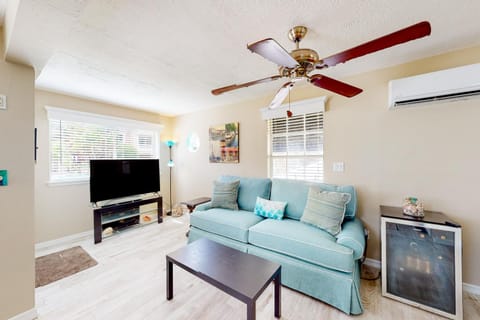 Sea Breezy - Unit 3 House in Sunset Beach