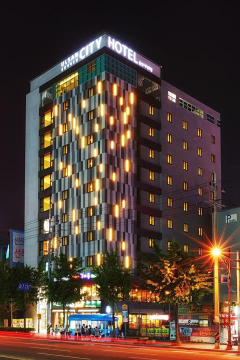 Property building, Night