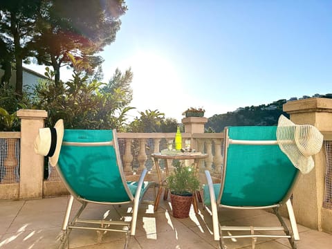 Day, Balcony/Terrace, sunbed